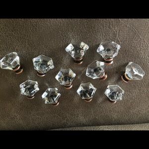 Bundle of 11 acrylic drawer/cabinet pulls